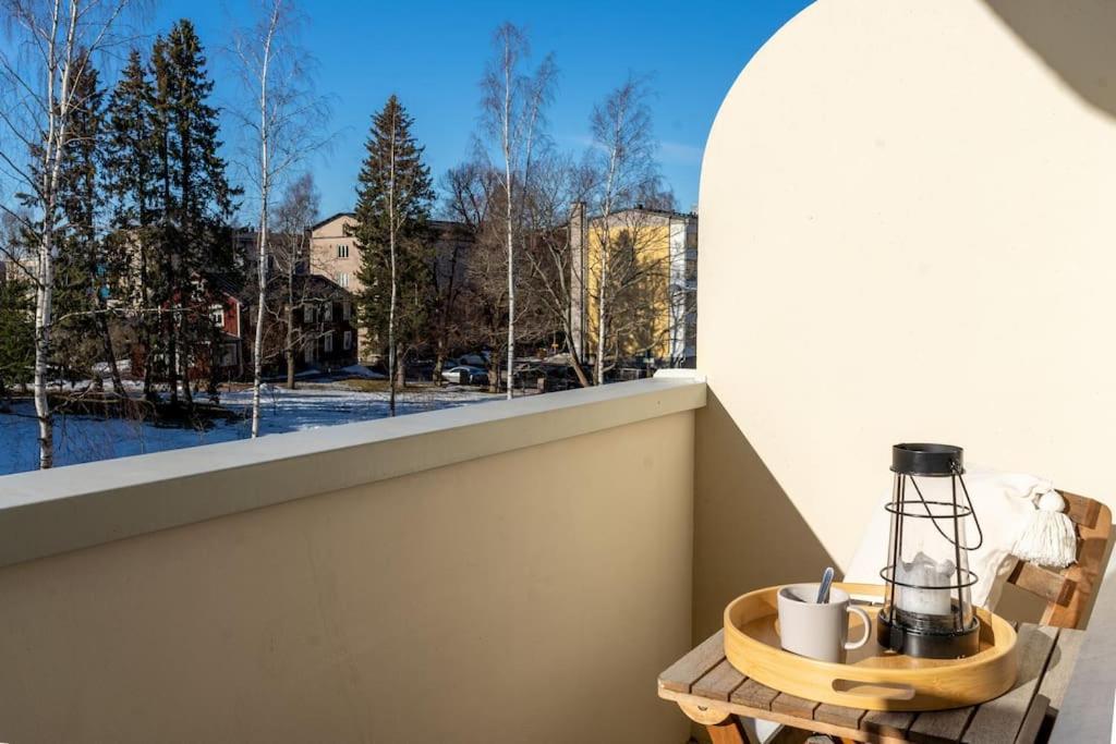 2-bedroom, Steps From The Metro! *